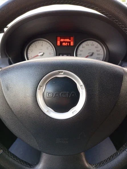 Dacia Logan 2011 - 5