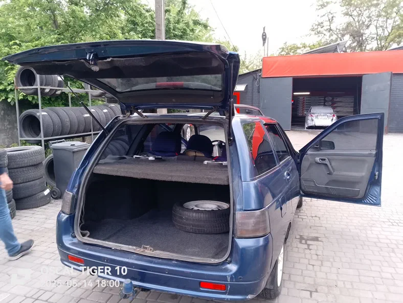 Lada (ВАЗ) 2111 2005