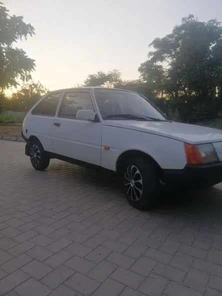 ЗАЗ 1102 «Таврия» 2004