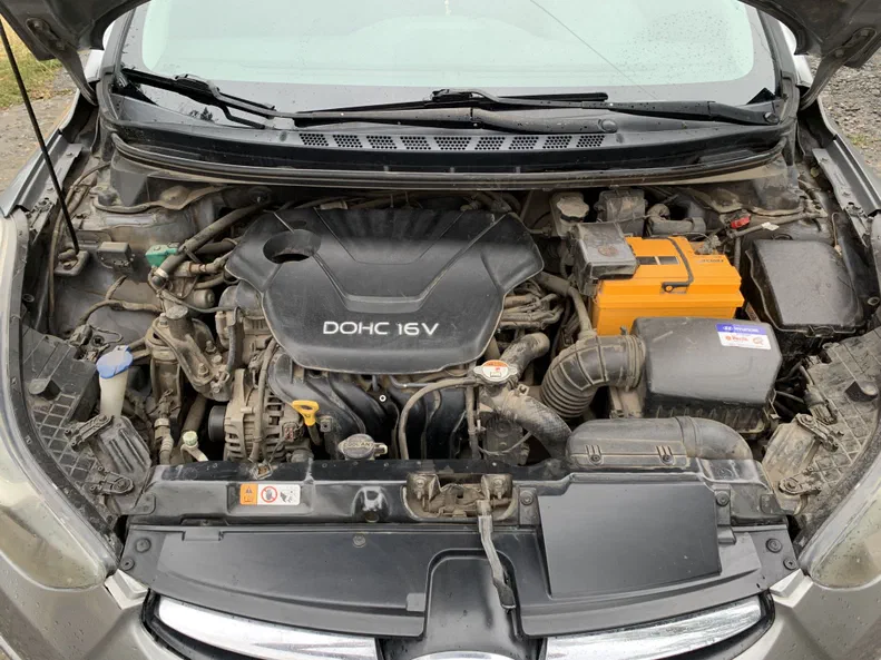 Hyundai Elantra 2012