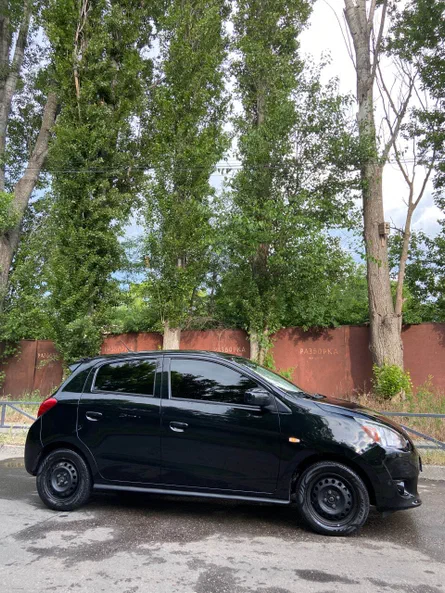 Mitsubishi Mirage 2015 - 10