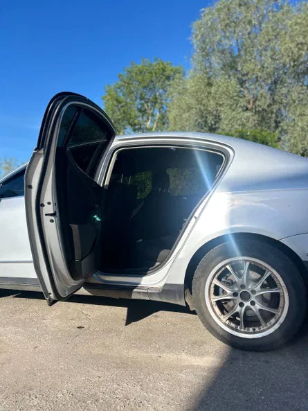 Volkswagen Passat 2006 - 6