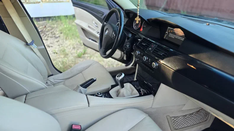 BMW 5 серія 2008 - 9