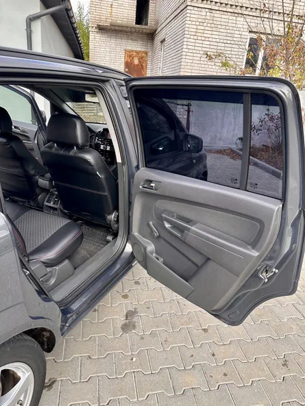 Opel Zafira 2013 - 22