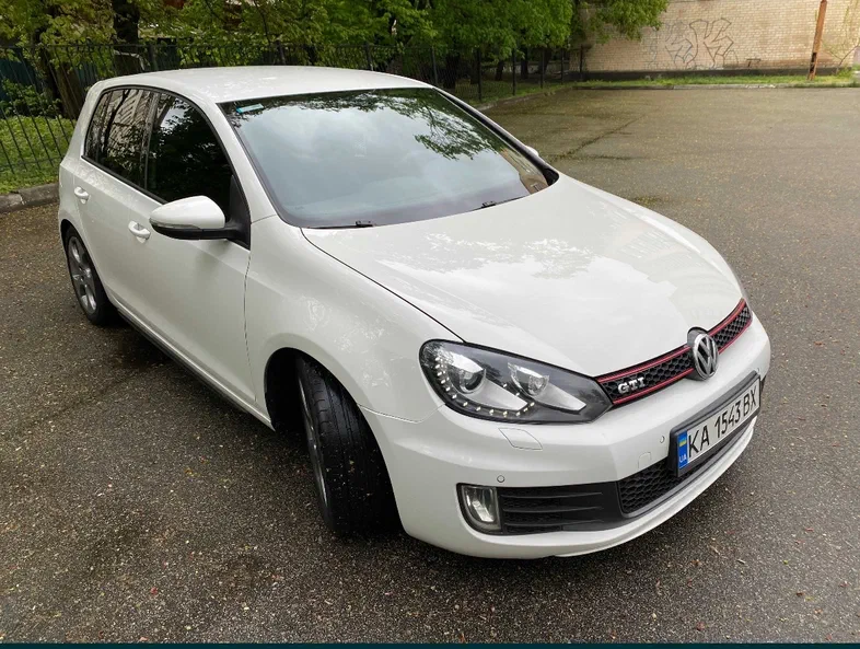 Volkswagen Golf 2011 - 6