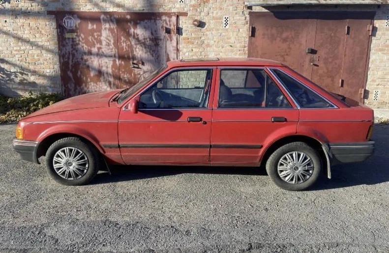 Ford Escort 1988 - 0