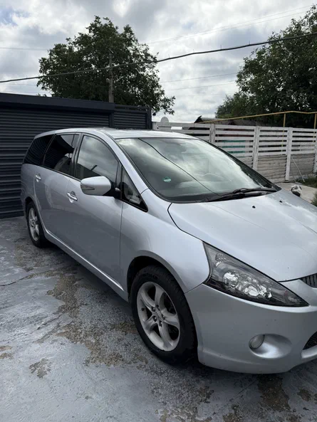 Mitsubishi Grandis 2005 - 12