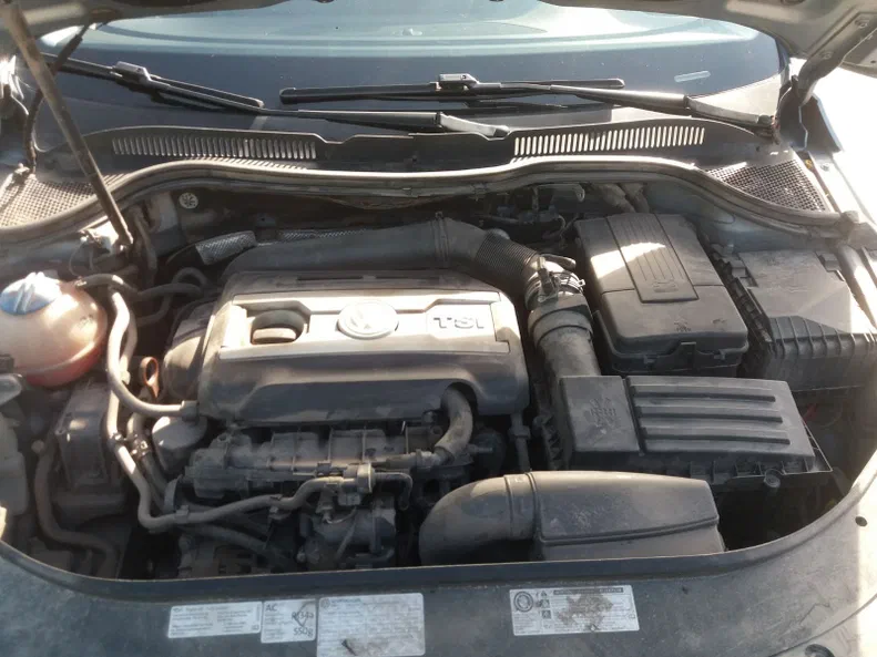 Volkswagen Passat CC 2012 - 17