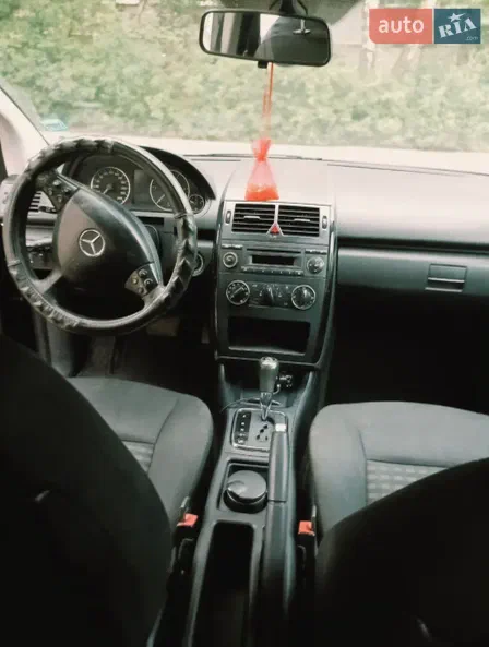 Mercedes-Benz А-Клас 2011 - 6