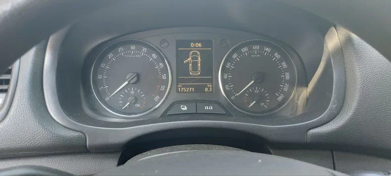 Skoda Fabia 2012 - 8