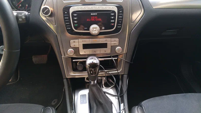 Ford Mondeo 2010 - 5