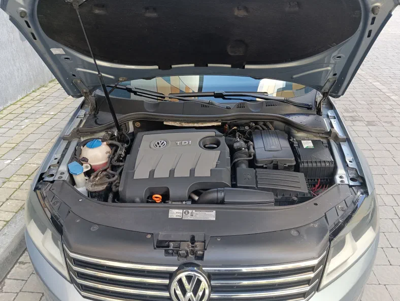 Volkswagen Passat 2011 - 15