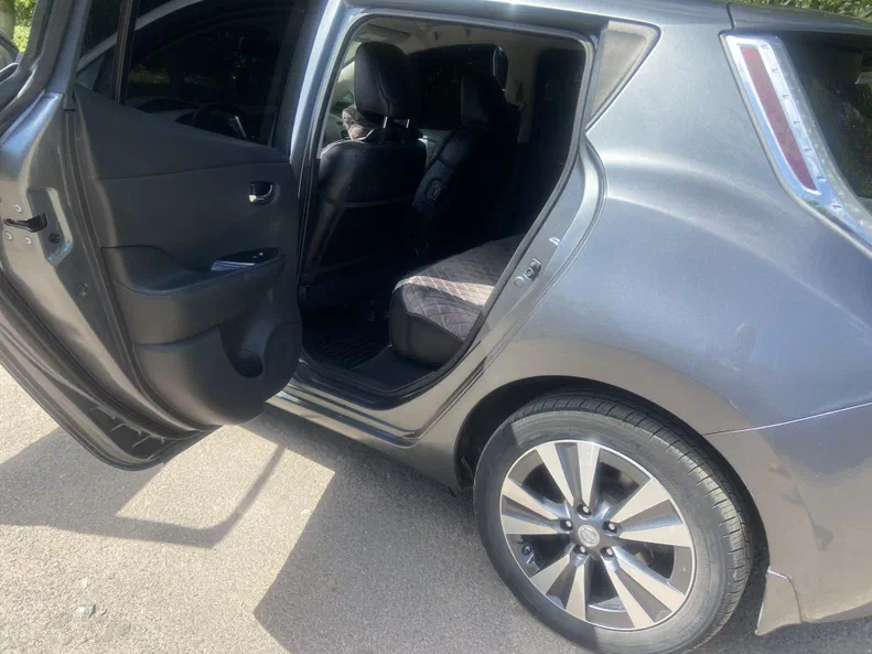 Nissan Leaf 2014 - 6