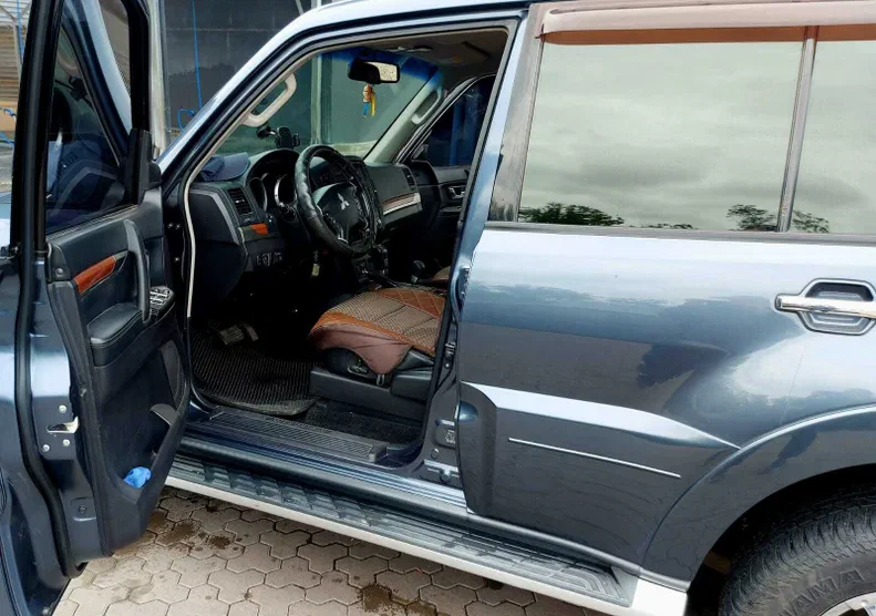 Mitsubishi Pajero 2008 - 10