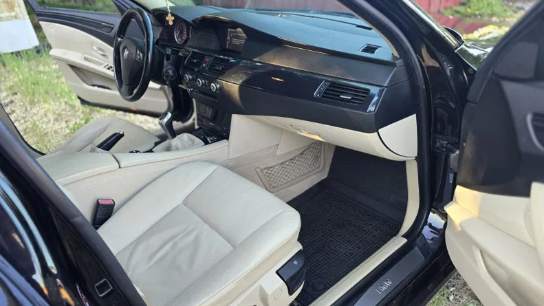 BMW 5 серія 2008 - 11