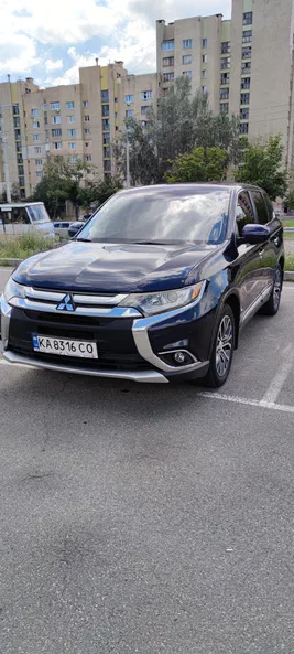 Mitsubishi Outlander 2016