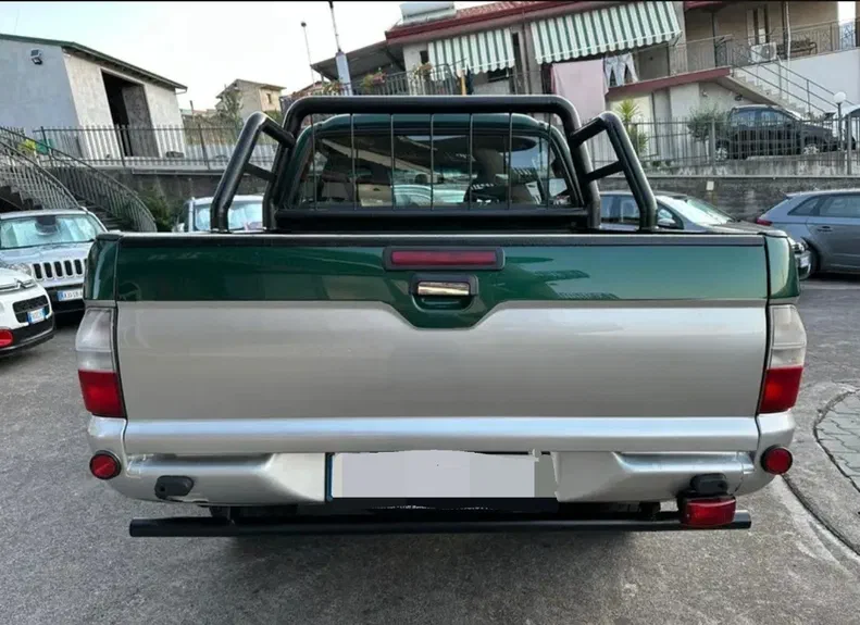 Mitsubishi L200 2006 - 9