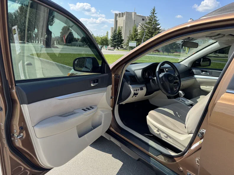 Subaru Outback 2013 - 8