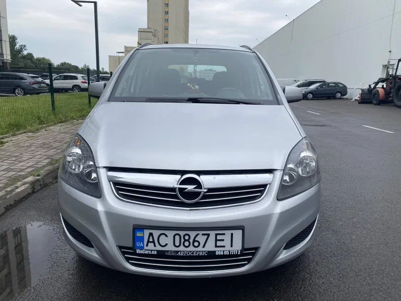 Opel Zafira 2011