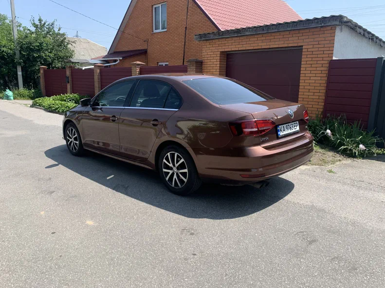 Volkswagen Jetta 2017 - 8