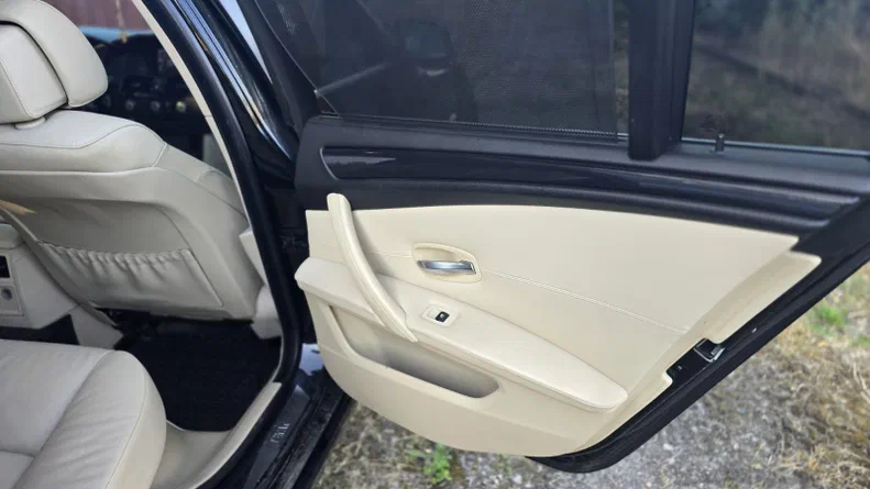 BMW 5 серія 2008 - 14