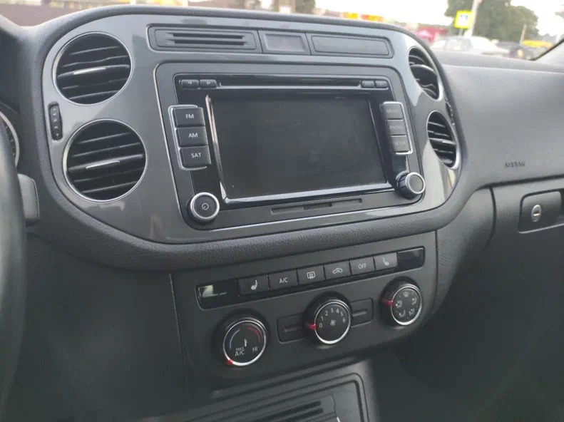 Volkswagen Tiguan 2015 - 6