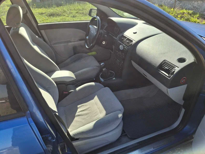 Ford Mondeo 2001 - 5
