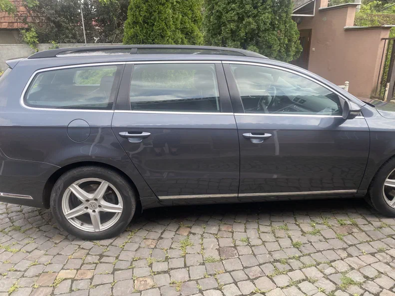 Volkswagen Passat 2011 - 6
