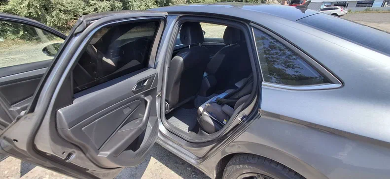 Volkswagen Jetta 2018 - 14