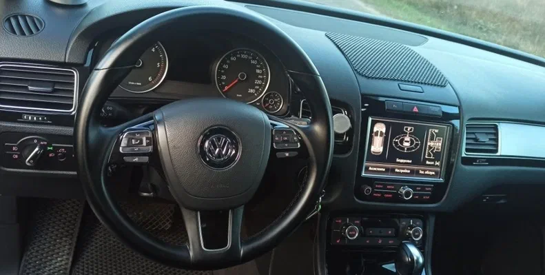 Volkswagen Touareg 2012 - 6