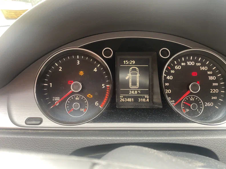 Volkswagen Passat 2011