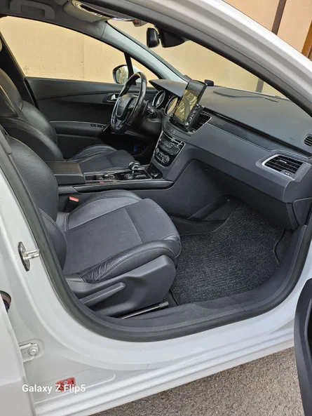 Peugeot 508 2012 - 6