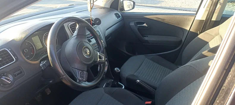 Volkswagen Polo 2010 - 5