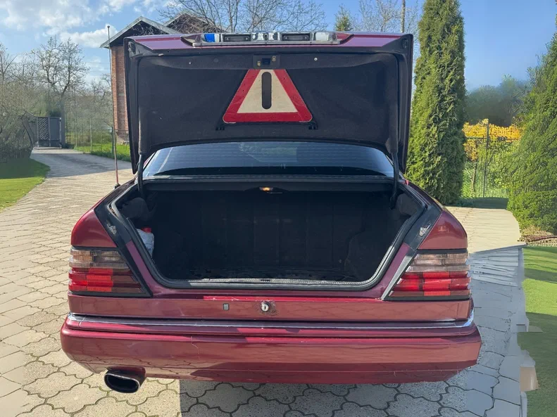Mercedes-Benz E-Клас 1994 - 9