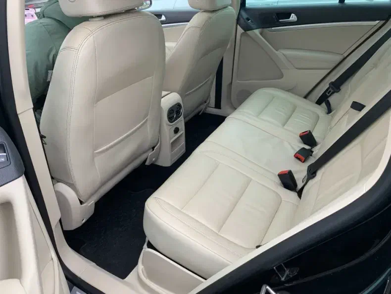 Volkswagen Tiguan 2012 - 8