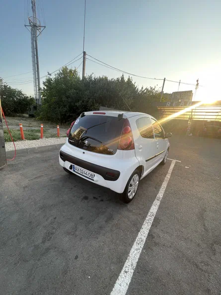 Peugeot 107 2012 - 6