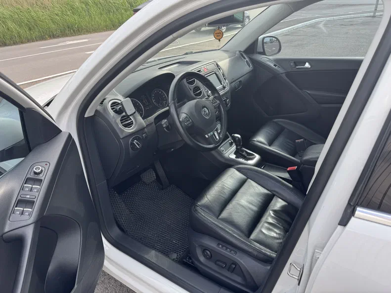Volkswagen Tiguan 2011 - 11