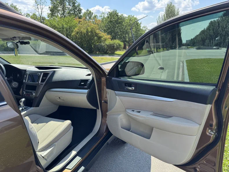 Subaru Outback 2013 - 10