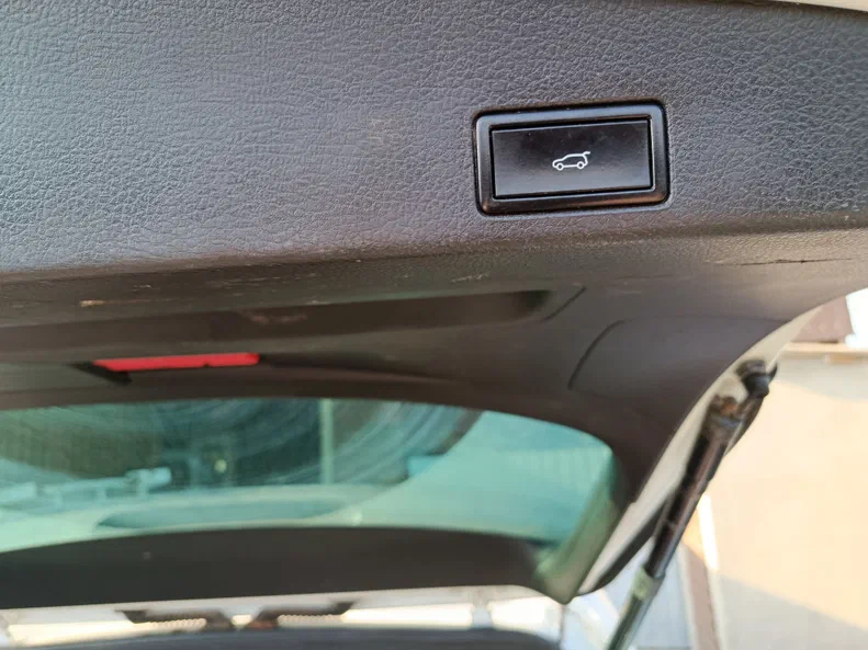 Volkswagen Touareg 2015 - 17