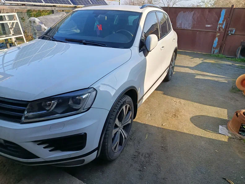 Volkswagen Touareg 2015 - 1