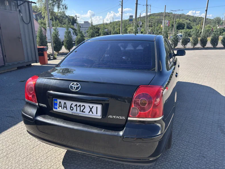 Toyota Avensis 2005 - 8