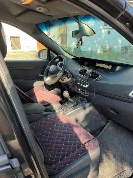 Renault Scenic 2010 - 2
