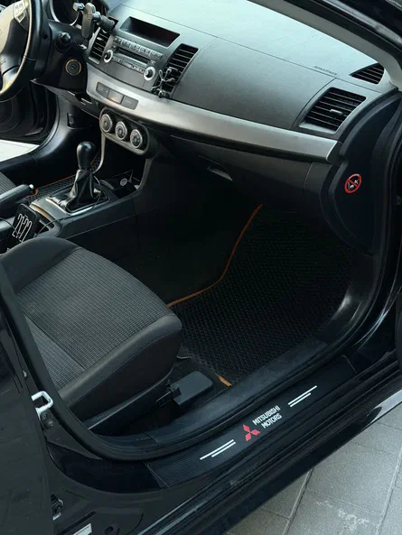 Mitsubishi Lancer 2008 - 18