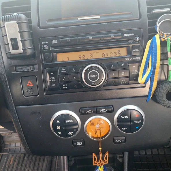 Nissan Tiida 2008 - 9