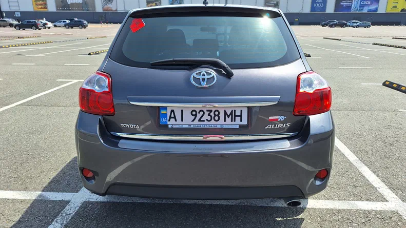 Toyota Auris 2011 - 5