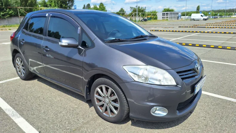 Toyota Auris 2011 - 7