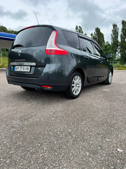 Renault Scenic 2010 - 2