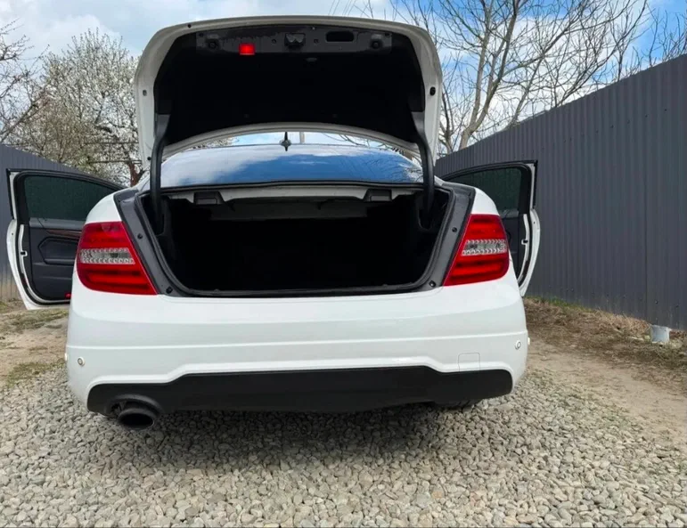 Mercedes-Benz C-Клас 2015 - 8