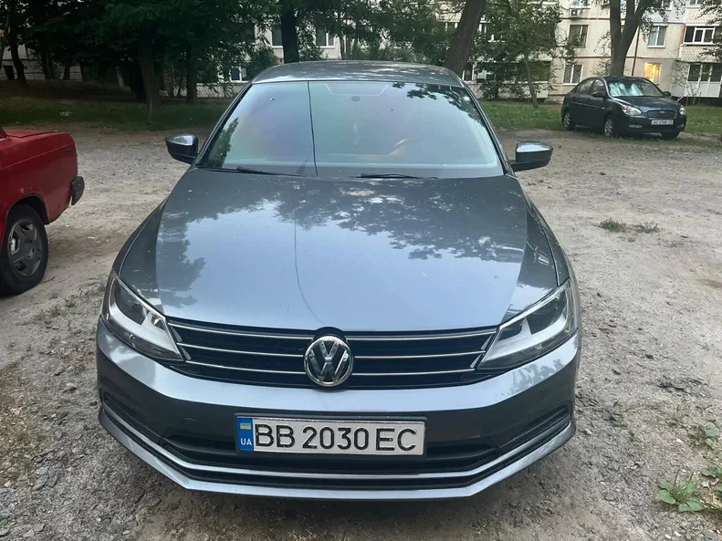 Volkswagen Jetta 2017 - 1