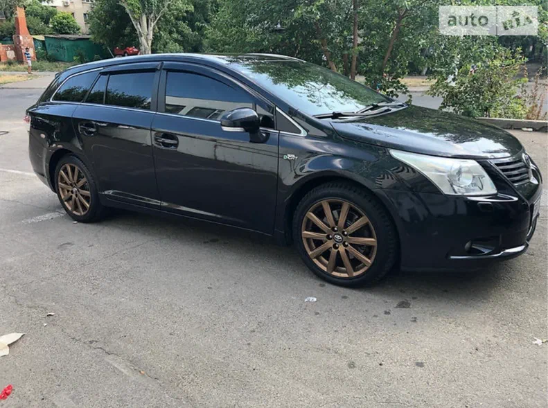 Toyota Avensis 2009 - 2